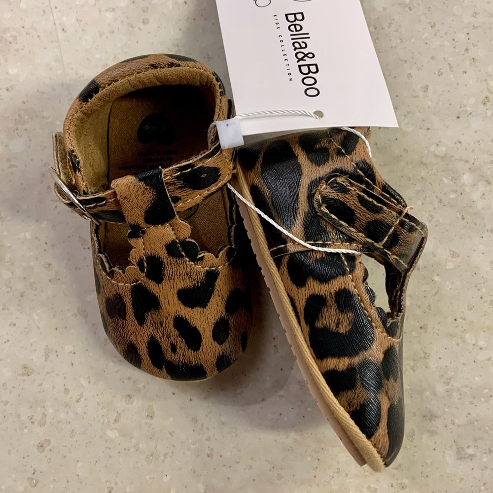 NWT Animal Print Mary Janes - Picture 8 of 9